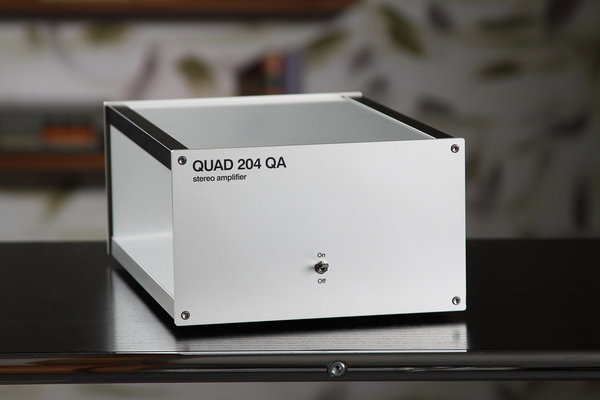 204 QA power amplifier